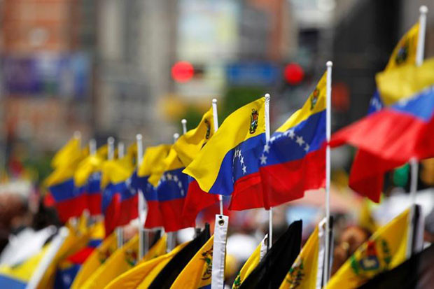Venezuela Minta Bantuan...
