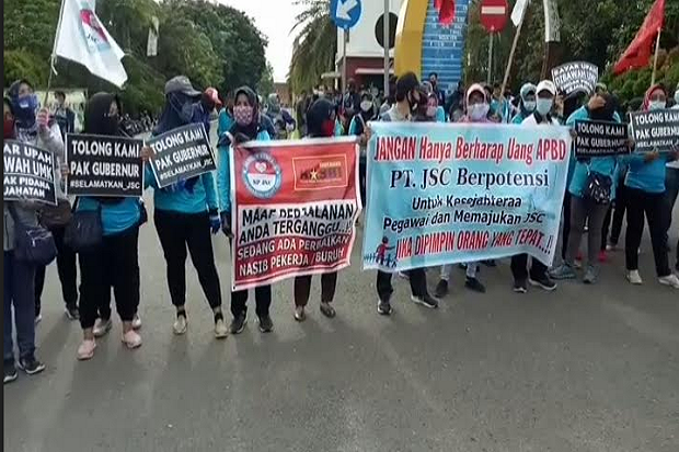 Gaji Belum Dibayar 10...