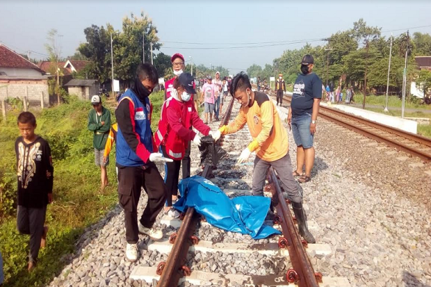 Tertabrak Kereta, Tubuh...