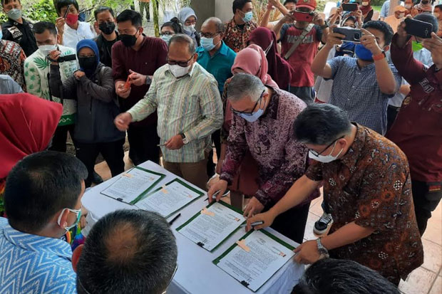 Disperkim Makassar Target...