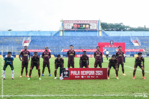 Menang Adu Penalti,...