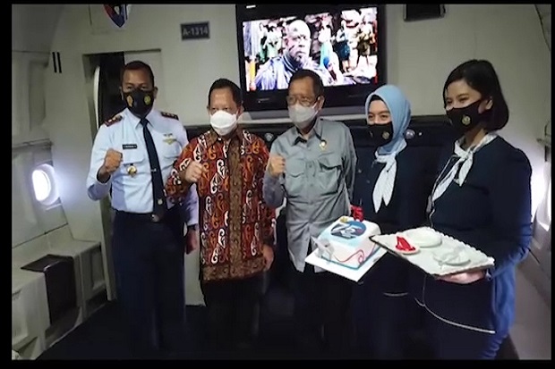 Menko Polhukam Bersama...