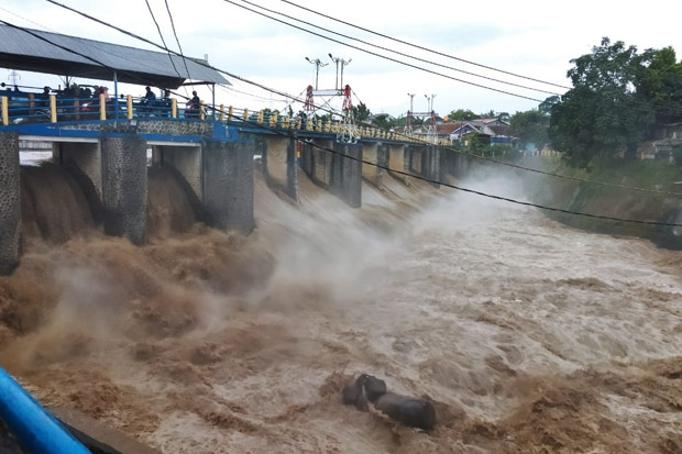 Bendung Katulampa Siaga...