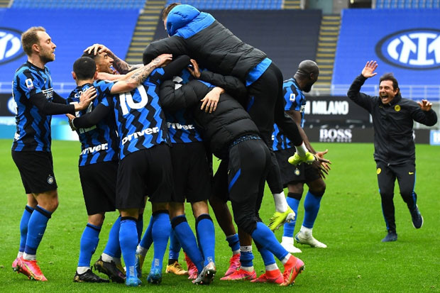 Inter di Ambang Scudetto,...