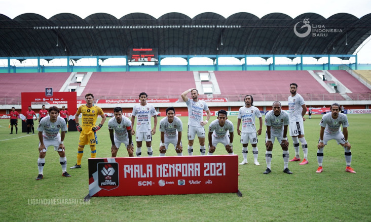 Ladeni PS Sleman, Barisan...