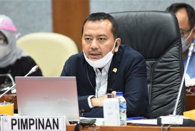 Ristek Digabung ke Kemendikbud,...