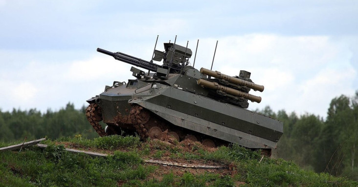 Bedah Robot Tank Uran-9...