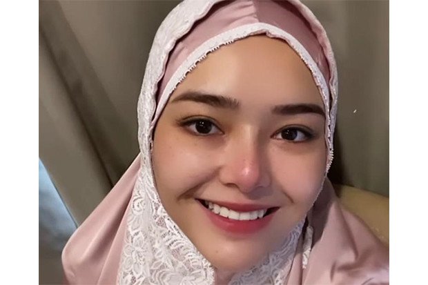 Amanda Manopo Tampak...