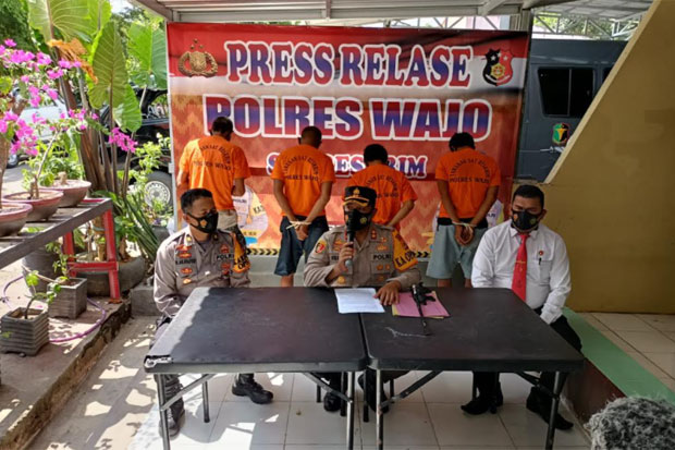 3 Pencuri Spesialis...