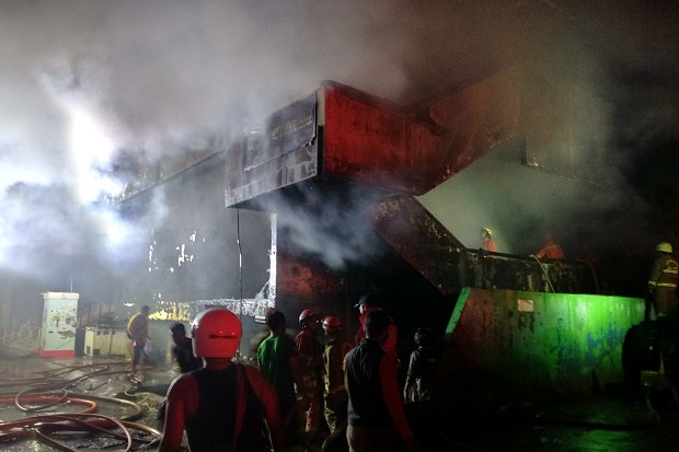 Pasar Terbakar Jelang...