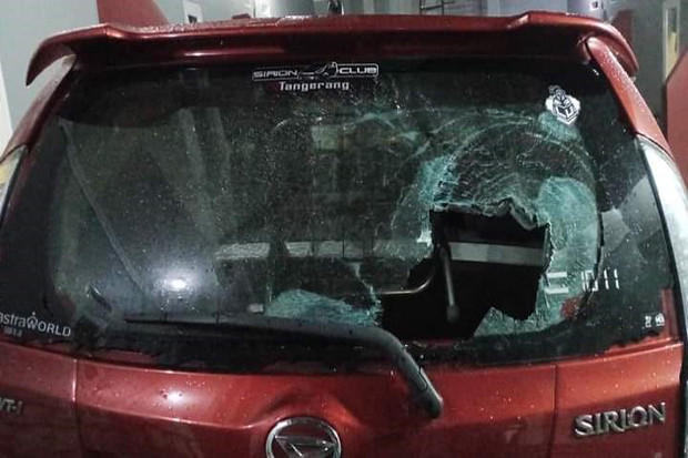 Mobil Ditabrak Pemotor...