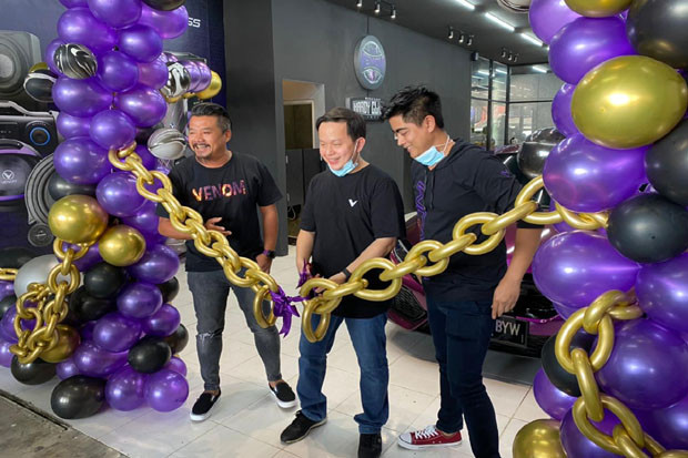 Venom Gallery Hadir...