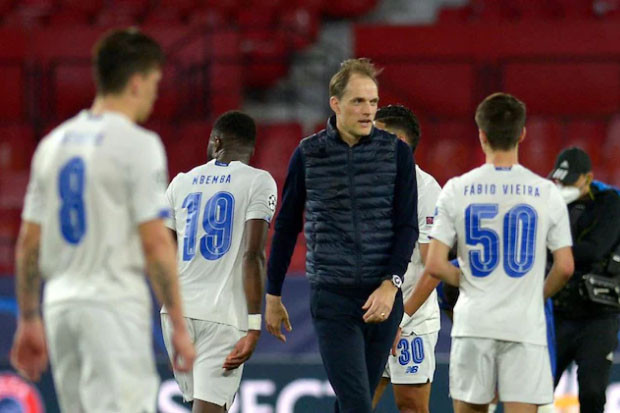 Chelsea Lolos, Thomas...