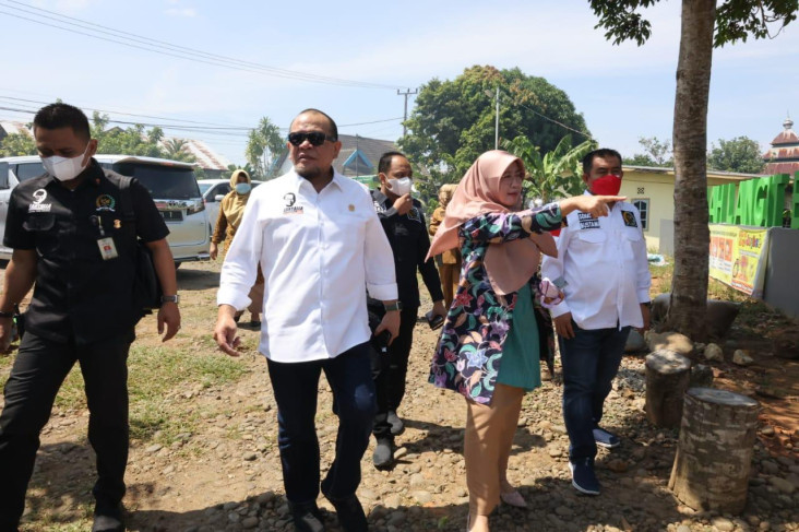 Kurangi Beban Masyarakat,...