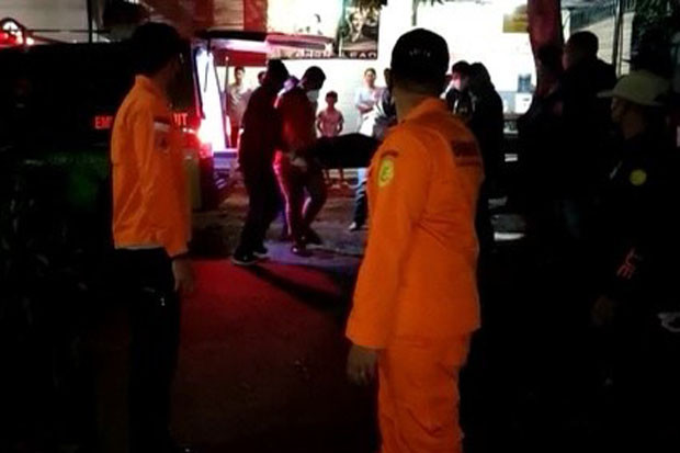 Remaja Tenggelam di...
