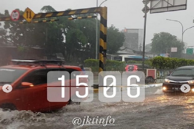 Diguyur Hujan, Sejumlah...