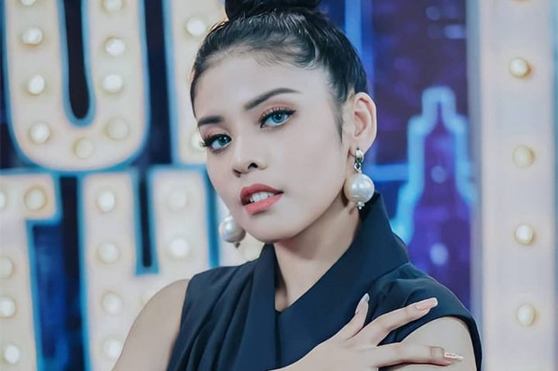 Jatuh Bangun Rimar Callista,...
