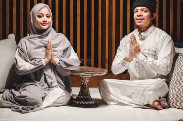 Video Call dengan Ortu...