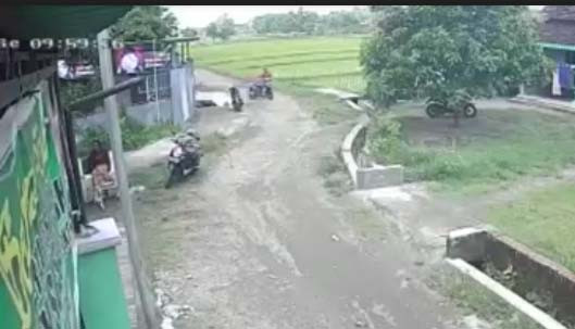 Bikin Ngelus Dada, Emak-emak...