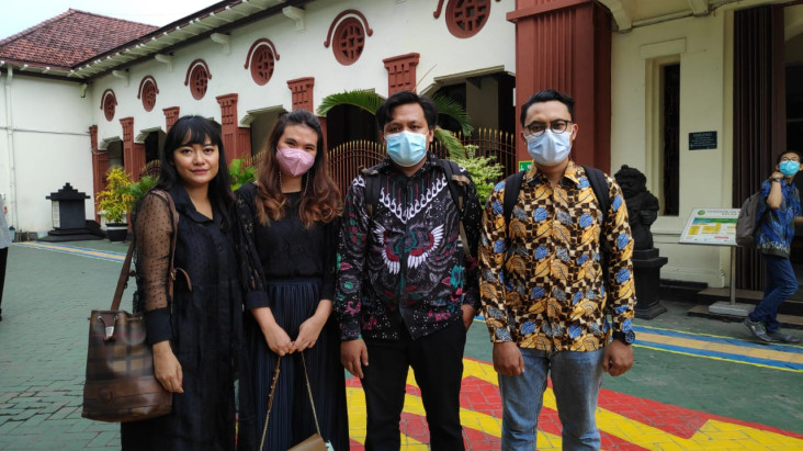 Curhat Layanan Klinik...