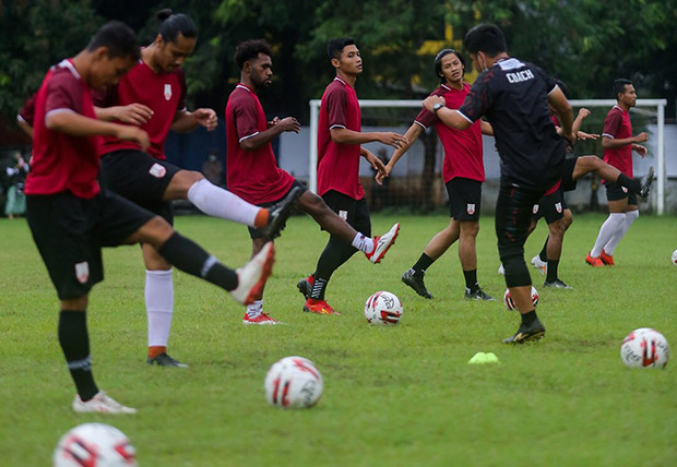 Geliat Persis Solo:...