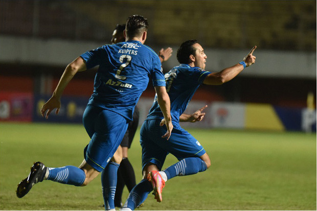 Persib Bandung Pakai...