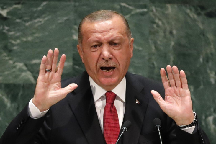 Turki Tak Terima Perdana...