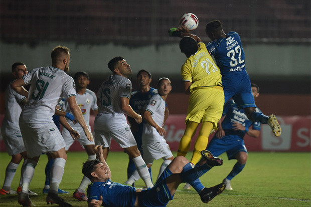 Leg Pertama Semifinal...