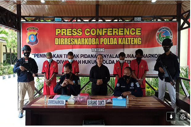 Tergiur Pendapatan Besar,...