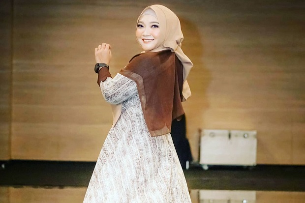 Sulis Tolak Dibandingkan...