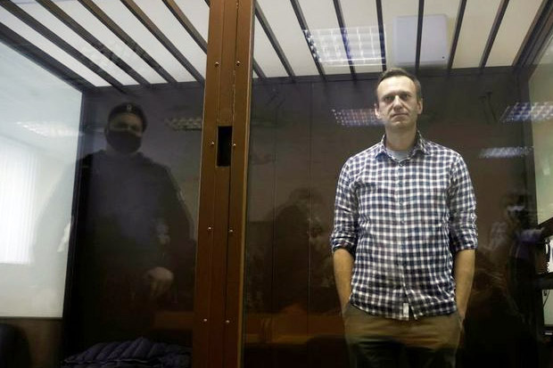 Mogok Makan, Navalny...