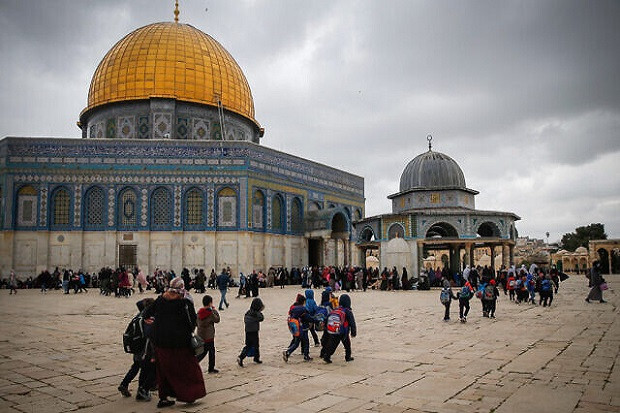 Israel Halangi Azan...