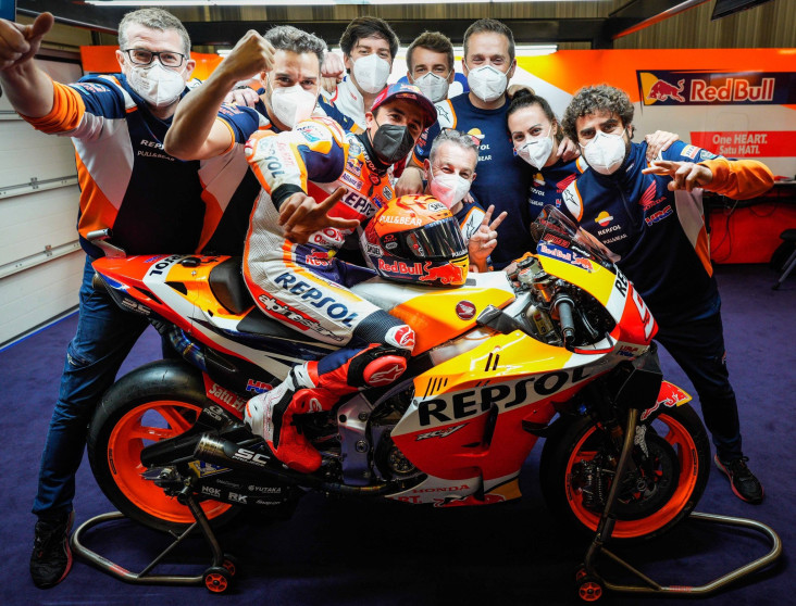 Lolos Tes Medis, Marquez...