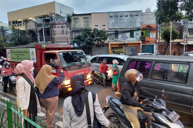 Kohati PB HMI Bagikan...
