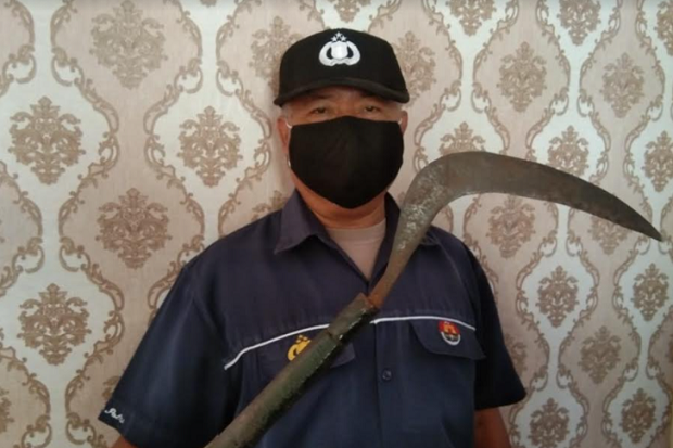 Ketahuan Bawa Sajam...