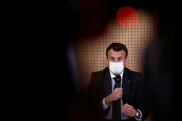 Macron Sebut Dunia Harus...