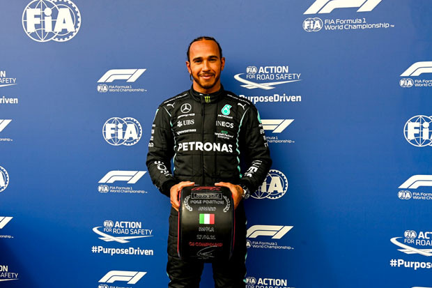Hamilton Senang Dapat...