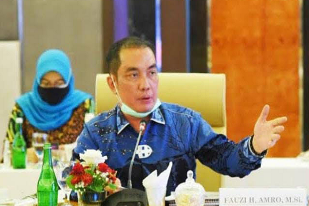 Fauzi Amro Sesalkan...