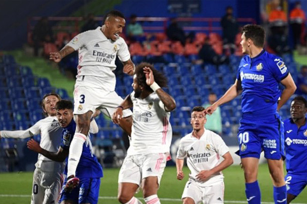 Derby Madrid Berakhir...