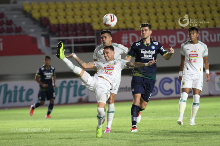 Tahan PS Sleman, Persib...
