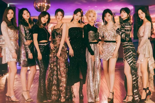 Comeback Juni, TWICE...