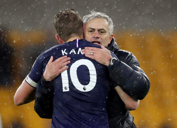 Tottenham Pecat Jose...