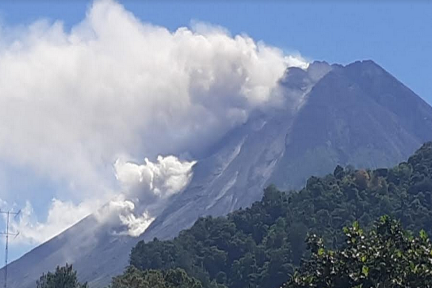 Pagi hingga Siang, Merapi...
