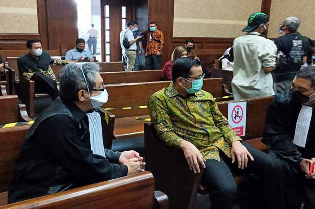 Didakwa Terima Suap...