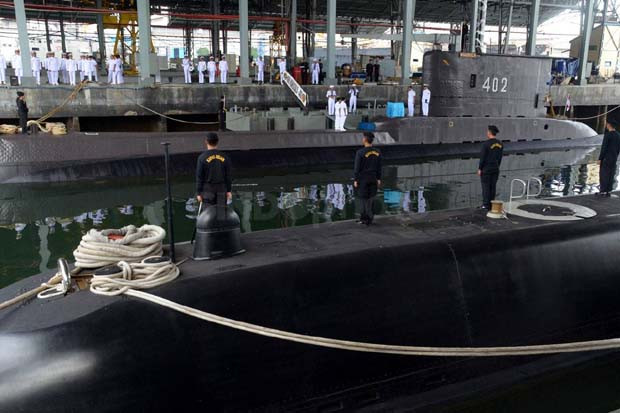 53 Orang Berada di KRI...