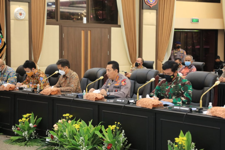 92.598 Objek dan Tiga...