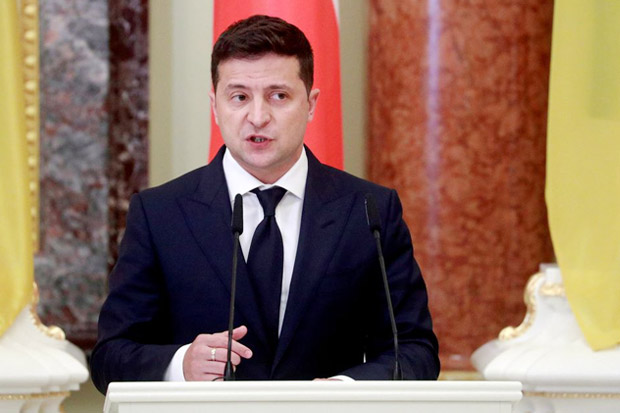 Presiden Ukraina Tantang...