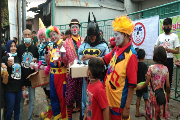 Batman dan Badut Turun...