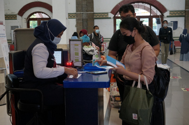 Jelang Pembatasan Transportasi...