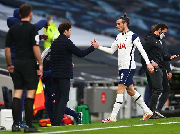 Comeback Tottenham atas...